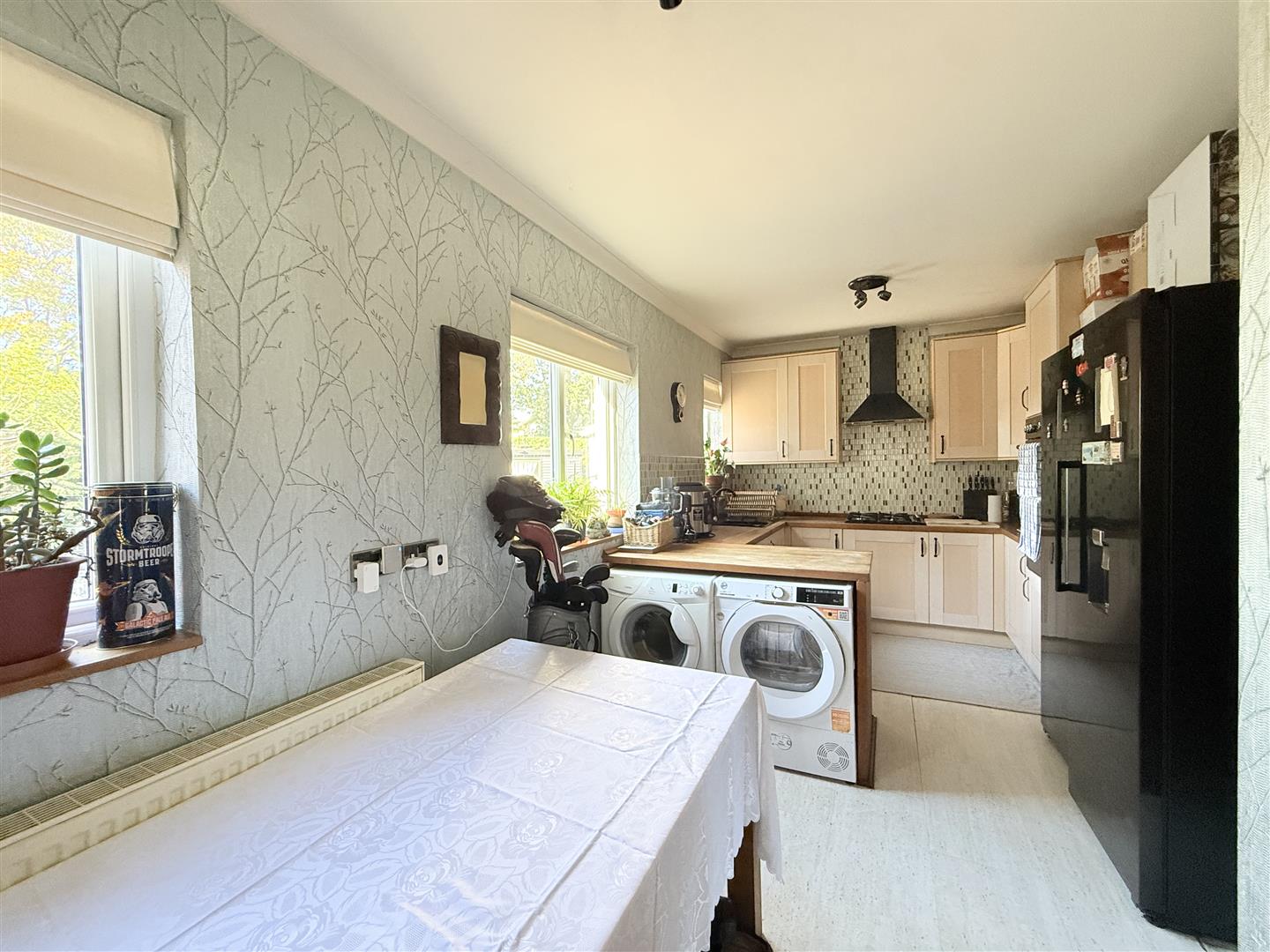 3 bed house - semi-detached in Armadale Road, Dukinfield – photo 3